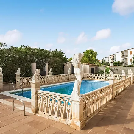 5 Bedroom Beautiful In Roda De Bera