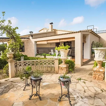 Holiday home 5 Bedroom Beautiful In Roda De Bera Coma-ruga